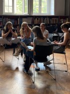 Schülerratsfahrt: Beratung in der Aula Schülerratsfahrt: Beratung in der Aula